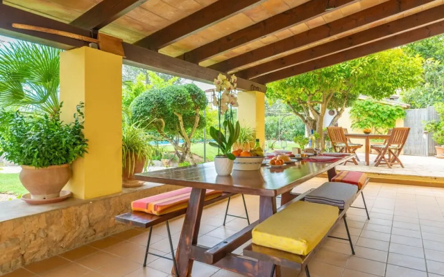Villa in Pollenca With Private Pool & Garden