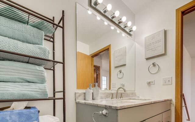 Bourbonnais Townhome ~ 3 Mi to ONU Campus!