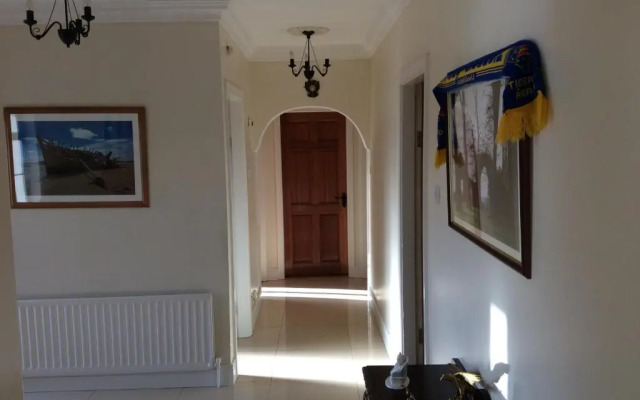 Oakdale, Templemore, E41f856