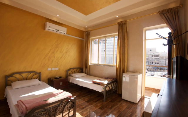 Sun Rise Hotel