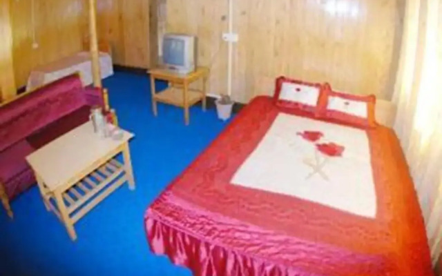 Hotel Cliff View Residency