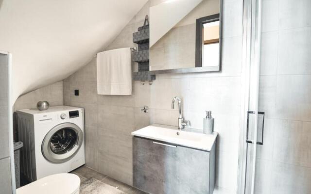Noir Luxury Suite by CorfuEscapes