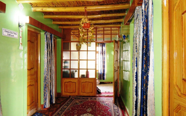 Rahela Guest House & Home Stay
