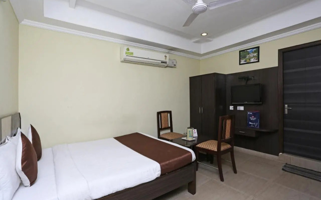Hotel Saraswathi Residency