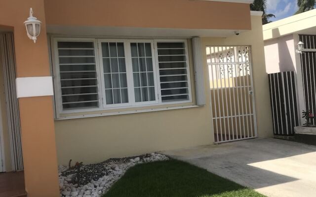 Oversize Studio close to the Beach/Airport