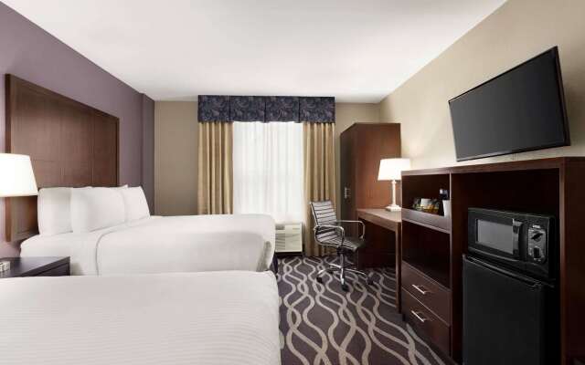 IBAN Dallas Park Central Hotel, Trademark by Wyndham