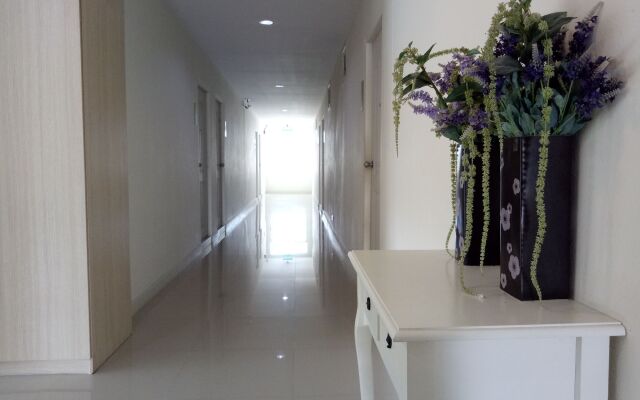 Privacy Residence Lopburi