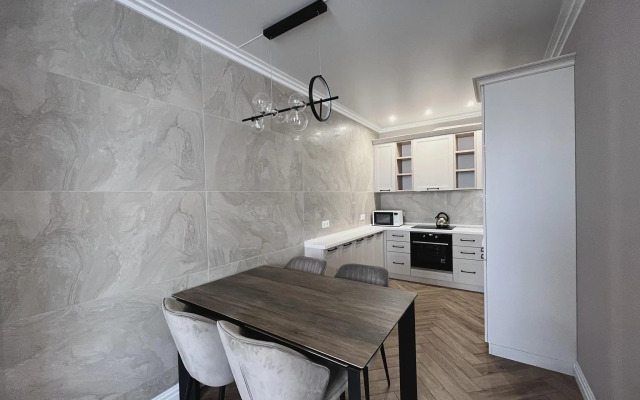Savin House on Alexey Kozin Street 2