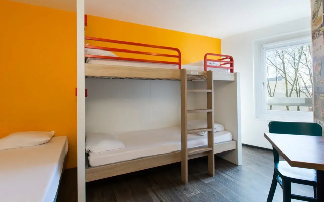 hotelF1 Cergy