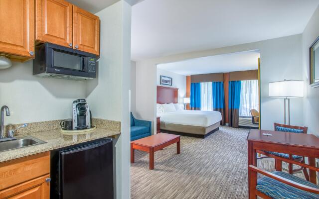 Holiday Inn Express Hotel & Suites Brattleboro, an IHG Hotel