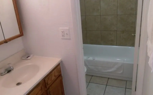 Best Inn & Suites Phoenix Airport Downtown