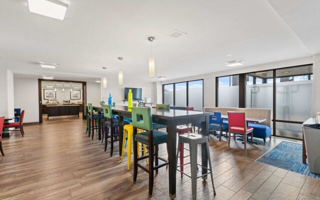 Allentown Park Hotel, Red Hotel Collection