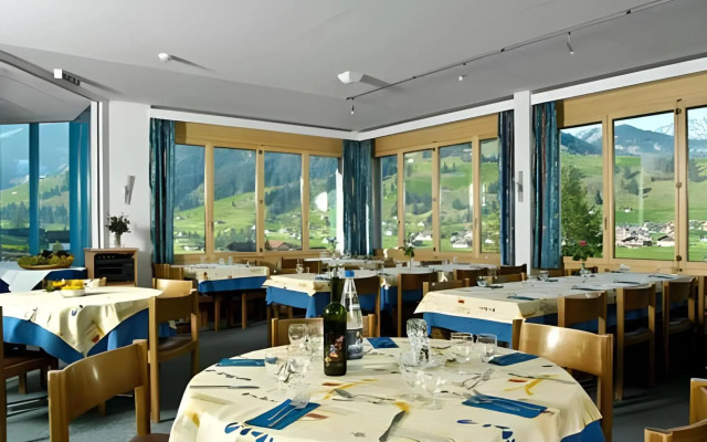Ferien- und Familienhotel Alpina