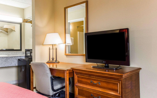 Rodeway Inn Charlotte Downtown