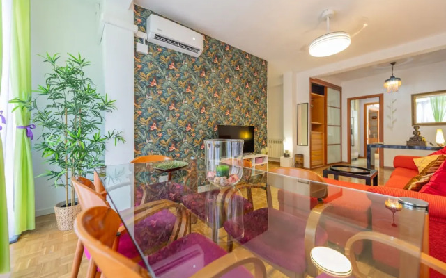 M Vdp17 Amplio Apartamento de Tres Dormitorios e