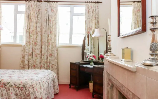 Bay View Apartment