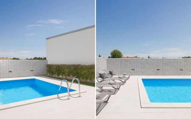 Villa Ovis in Peresiji