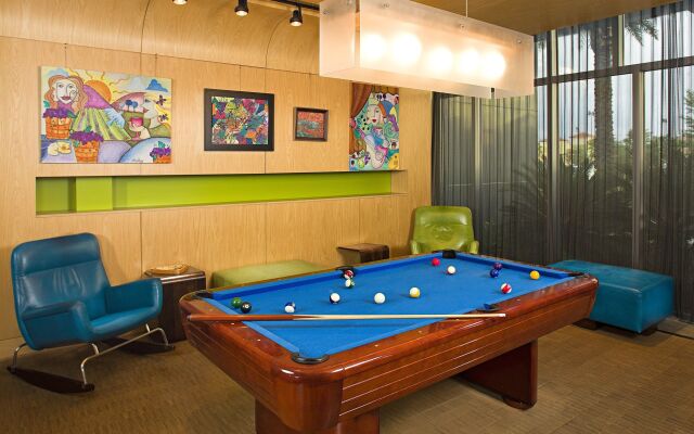 Aloft Jacksonville Airport