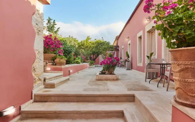 Arhontiko Arhanes - Cretan Escapade With Pool