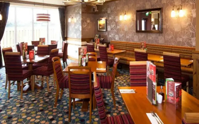 Premier Inn Exeter (M5 J29)