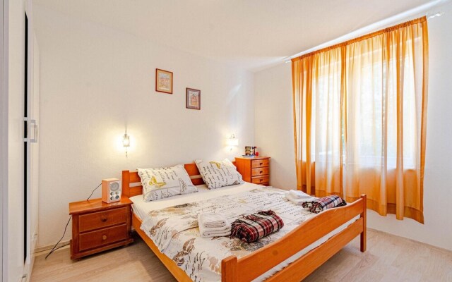 Stunning Home in Loviste With Wifi and 3 Bedrooms