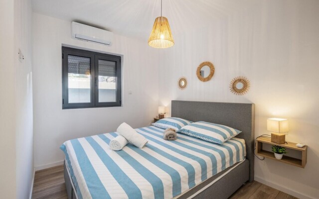 Awesome Apartment in Dramalj With 2 Bedrooms and Wifi