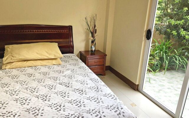 Shalom Hotel