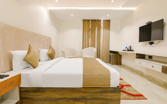 FabHotel Prime the Eminence