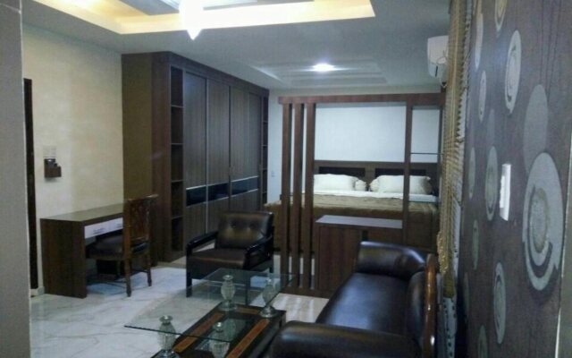 Lewi House