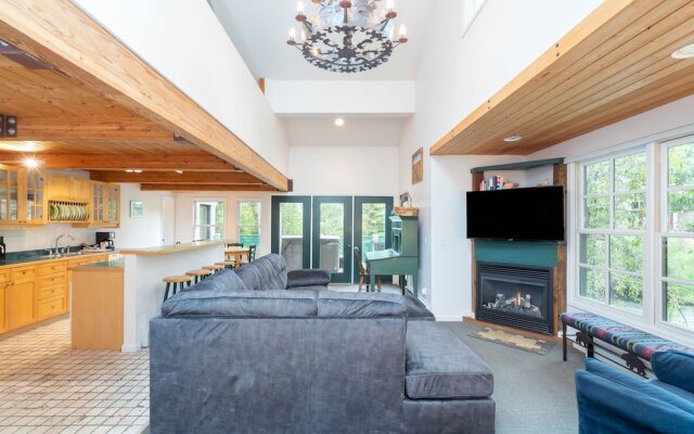 Mountainside Inn 101 2 Bedroom Condo by Alpine Lodging Telluride