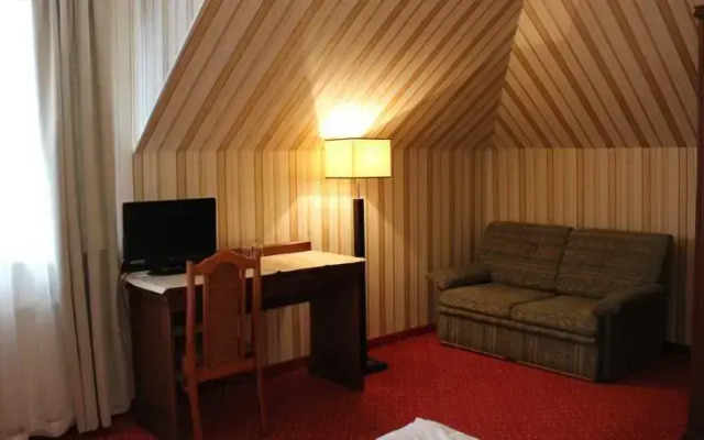 Hotel Zajazd Polonez