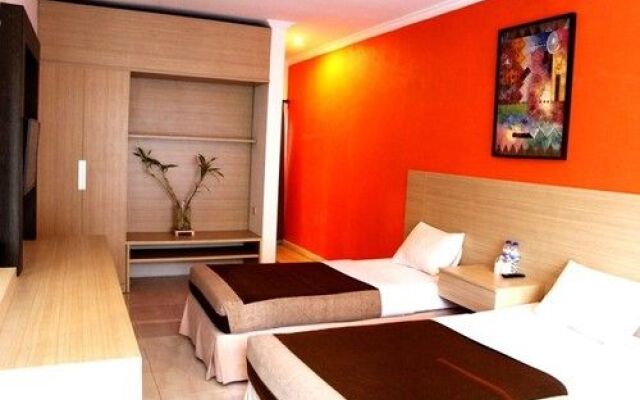 Tanjung Plaza Hotel