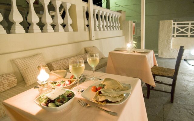 Villa Ilias Caldera Hotel