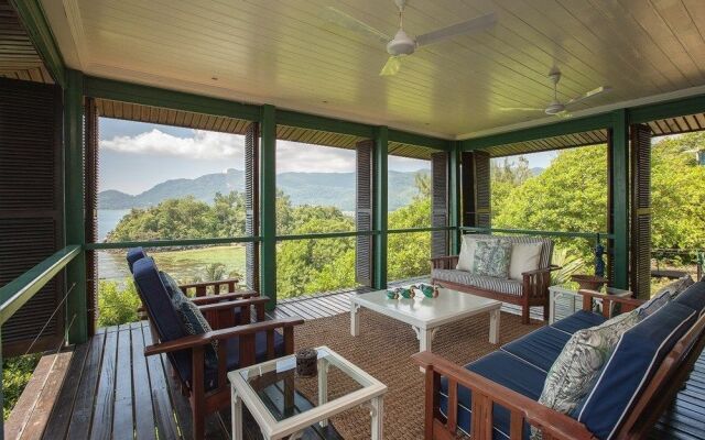 South Point Villas