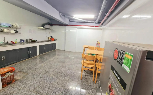 La Mia Lakeview Hotel