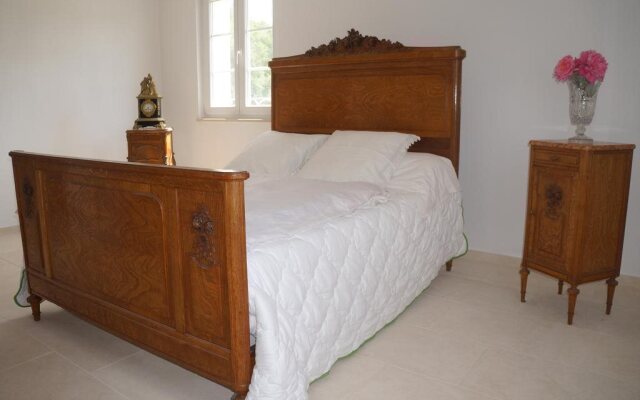 Domaine De Lardoisiere