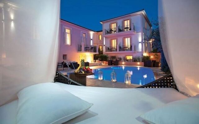 Korina Gallery Hotel