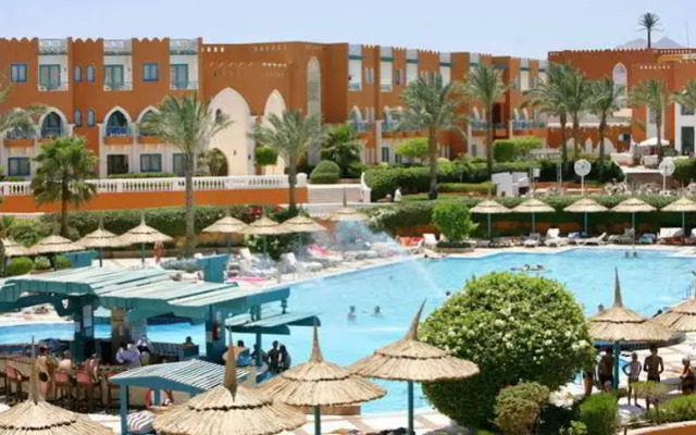 Tropicana Grand Azure