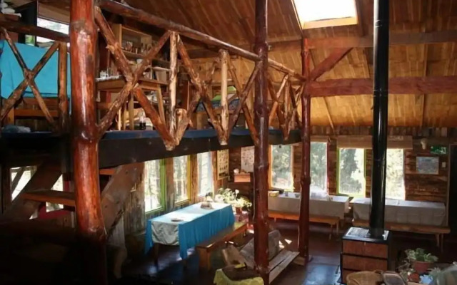 Cabaña y Hostal Salamandras