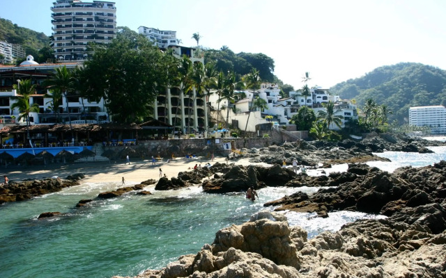 Lindo Mar Resort