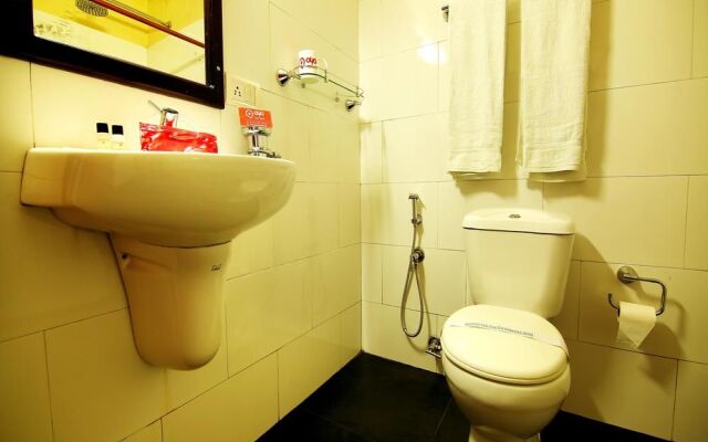 OYO 2159 Hotel SN Sujatha Inn