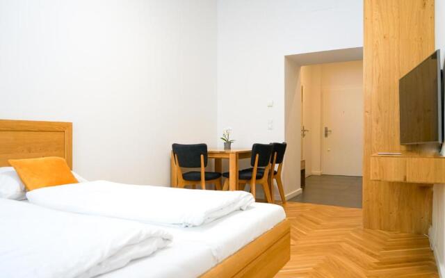 Nadland Apartments B7