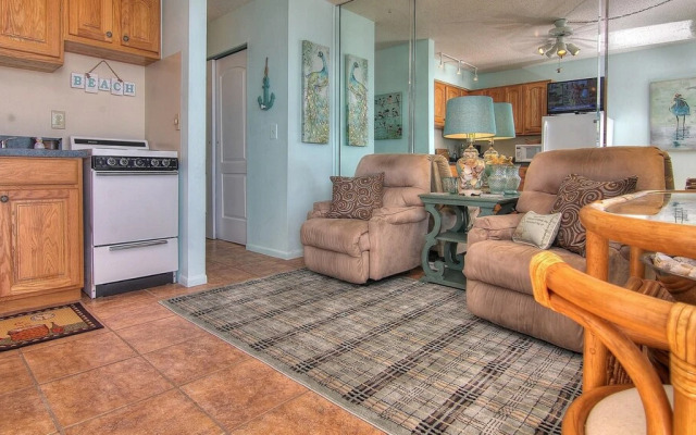 Chateau Condominiums by Teeming Vacation Rentals