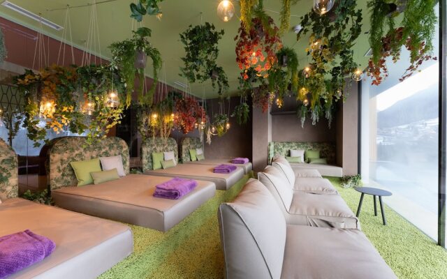 Latemar Hotel Suites & Spa