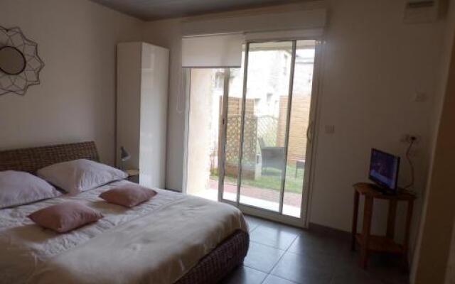 Aux Fleurs D'anemone