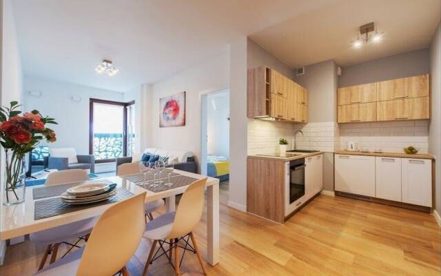 P&O Apartments Solec 13 with AC