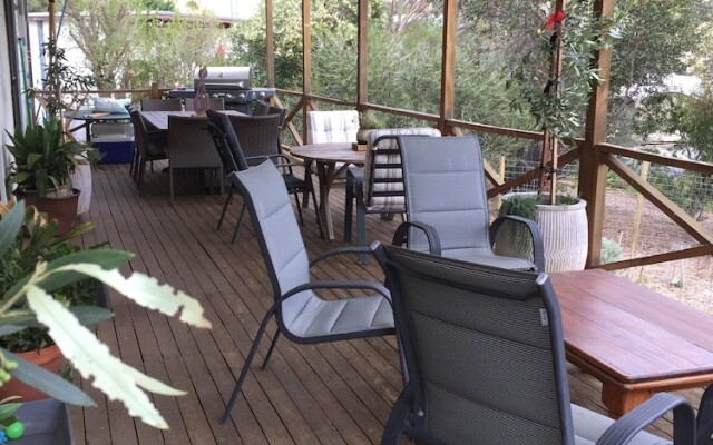 Sandy Feet Retreat - 13 Scenic View Drive