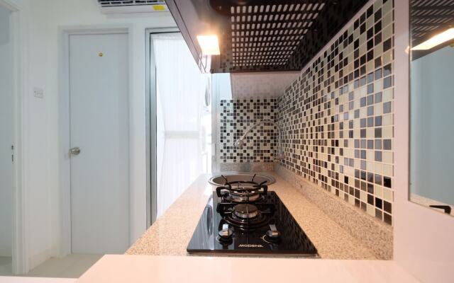 Homey Bassura City Apartment near Shopping Center