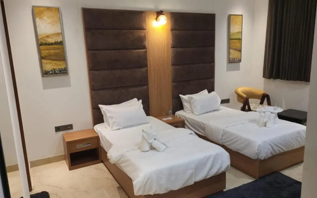 Hotel Midtown - A Unit By Prakash