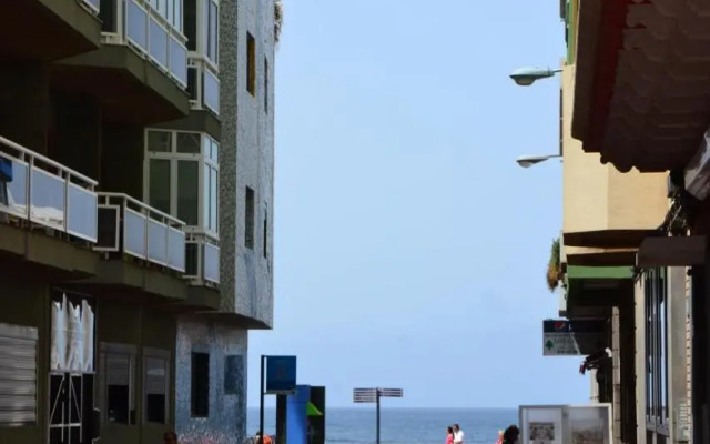 The blue house las Canteras